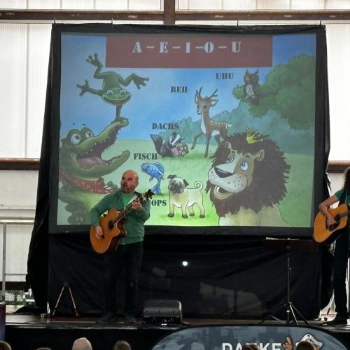 Tolles Abschlusskonzert mit Toni Knittel und seiner Frau alias „Bluatschink“.